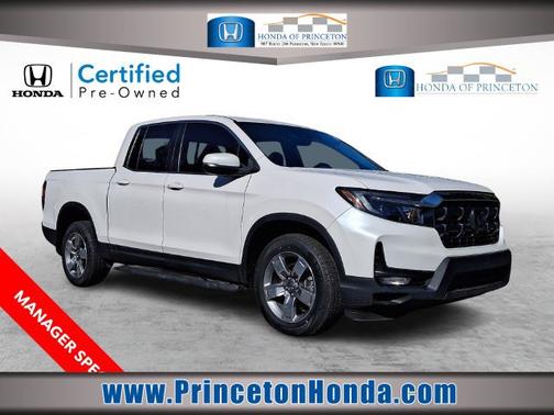 Platinum White Pearl 2025 Honda Ridgeline
