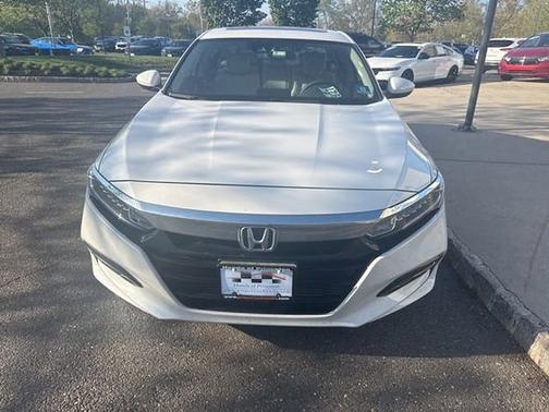 Platinum White Pearl 2018 Honda Accord