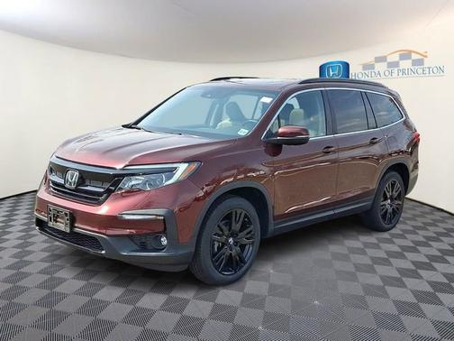 Deep Scarlet Pearl 2022 Honda Pilot