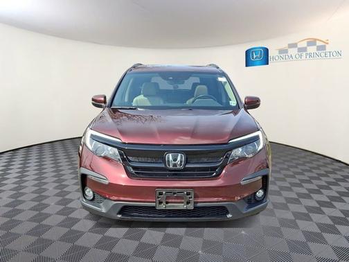 Deep Scarlet Pearl 2022 Honda Pilot
