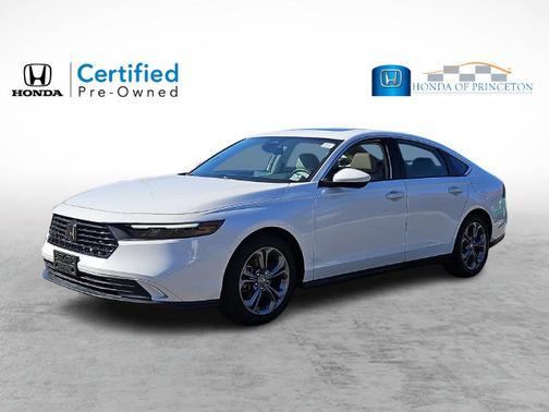 Platinum White Pearl 2024 Honda Accord