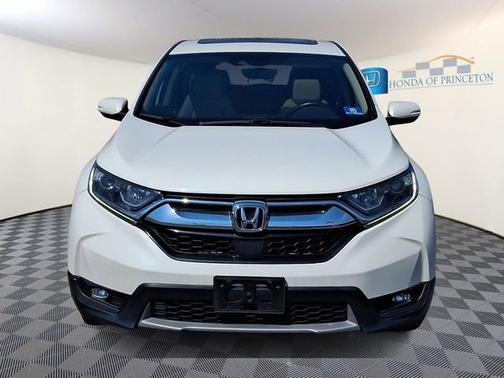 White Diamond Pearl 2018 Honda CR-V