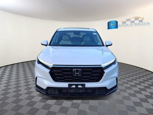 Platinum White Pearl 2024 Honda CR-V