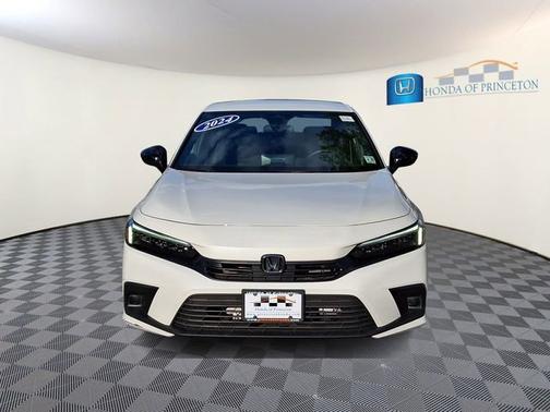 Platinum White Pearl 2024 Honda Civic