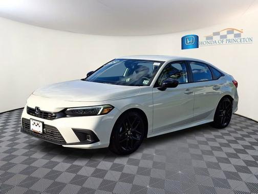 Platinum White Pearl 2024 Honda Civic