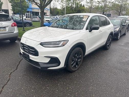 Platinum White Pearl 2025 Honda HR-V