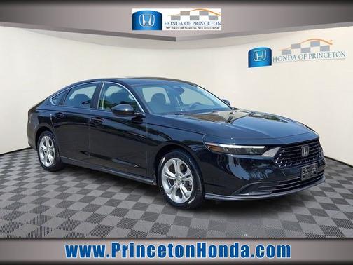Crystal Black Pearl 2024 Honda Accord