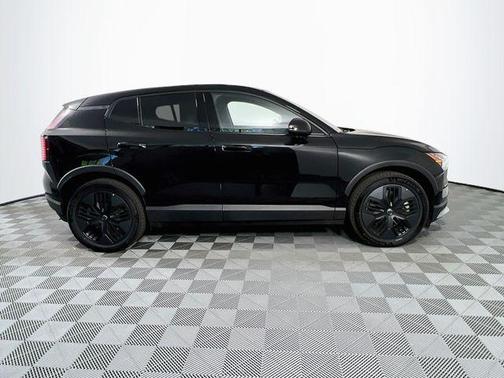Onyx Black Metallic 2026 Volvo EX30 TWIN MOTOR CROSS COUNTRY ULTRA