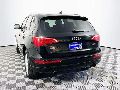 2011 Audi Q5 2.0T Premium