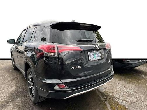 2016 Toyota RAV4 SE