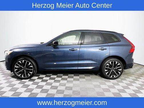 2026 Volvo XC60 B5 Ultra