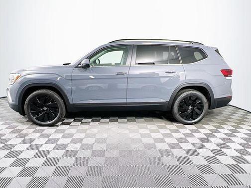 Pure Gray 2026 Volkswagen Atlas 2.0T SE W/TECHNOLOGY