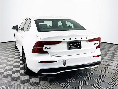 2023 Volvo S60 B5 Ultimate Black Edition
