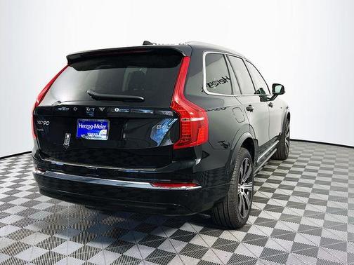 2025 Volvo XC90 B6 Ultra