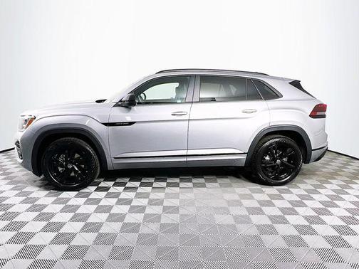 2026 Volkswagen Atlas Cross Sport 2.0T SEL R-Line Black