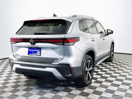 2026 Volkswagen Tiguan 2.0T SE