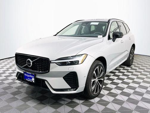 2025 Volvo XC60 B5 Plus