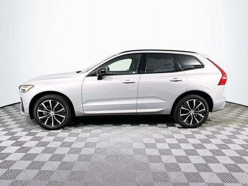 2025 Volvo XC60 B5 Plus