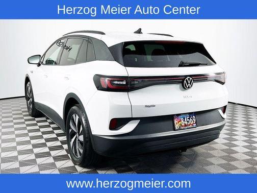 2023 Volkswagen ID.4 Pro