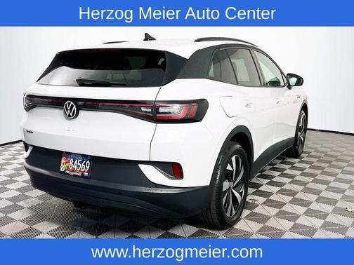 2023 Volkswagen ID.4 Pro