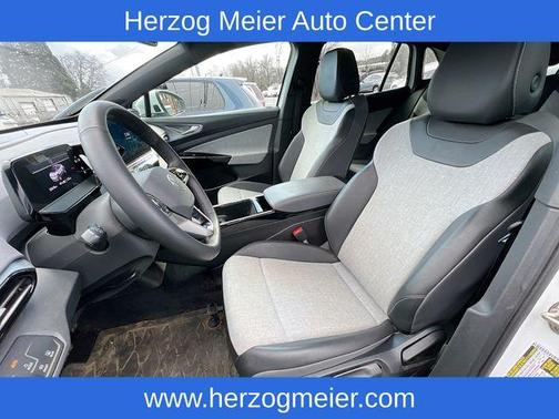 2023 Volkswagen ID.4 Pro