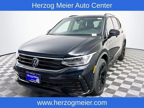 2024 Volkswagen Tiguan 2.0T SE R-Line Black