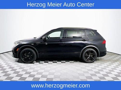 2024 Volkswagen Tiguan 2.0T SE R-Line Black