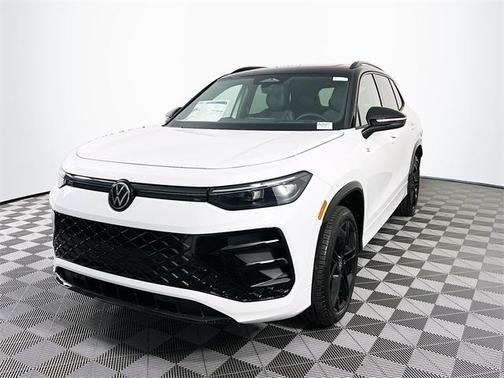 2025 Volkswagen Tiguan 2.0T SE R-Line Black
