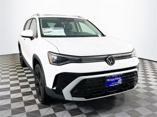 2025 Volkswagen Taos 1.5T SEL