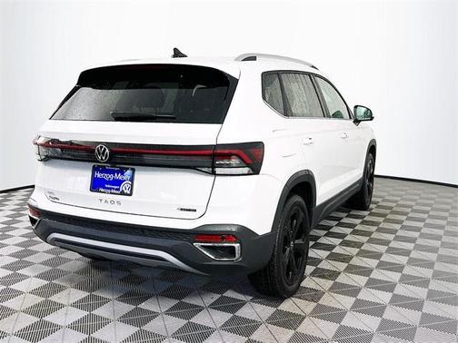 2025 Volkswagen Taos 1.5T SEL
