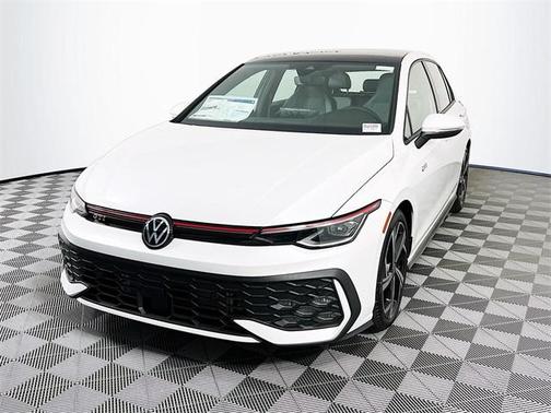 2025 Volkswagen Golf GTI 2.0T SE