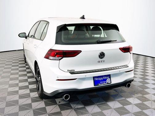 2025 Volkswagen Golf GTI 2.0T SE