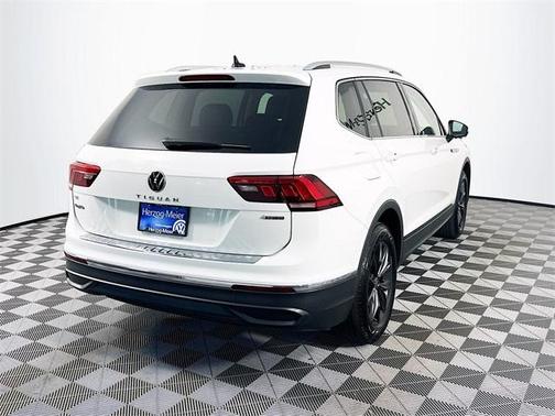 2024 Volkswagen Tiguan 2.0T SE
