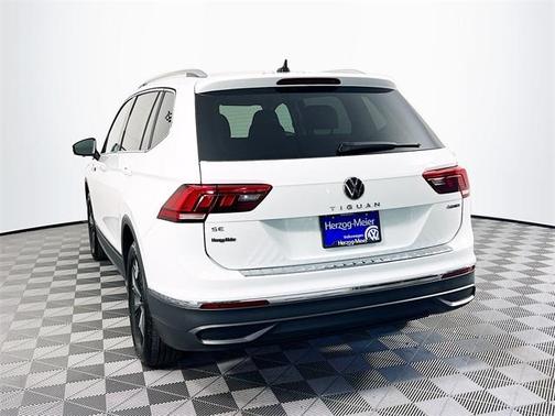 2024 Volkswagen Tiguan 2.0T SE