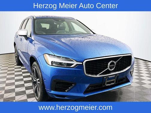 2019 Volvo XC60 Recharge Plug-In Hybrid T8 R-Design