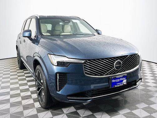 2026 Volvo XC90 Plug-In Hybrid T8 Plus 7-Seater