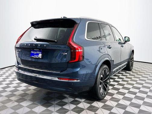 2026 Volvo XC90 Plug-In Hybrid T8 Plus 7-Seater