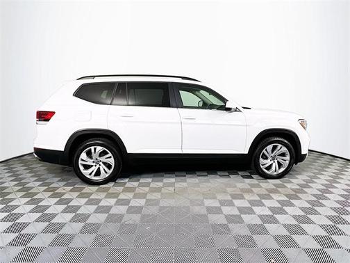 2022 Volkswagen Atlas 3.6L SE w/Technology