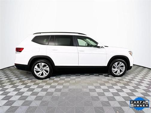 2022 Volkswagen Atlas 3.6L SE w/Technology