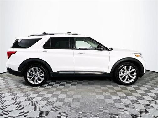 2022 Ford Explorer Platinum