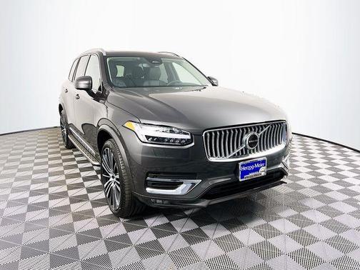 2024 Volvo XC90 B6 Plus Bright Theme 7-Seater
