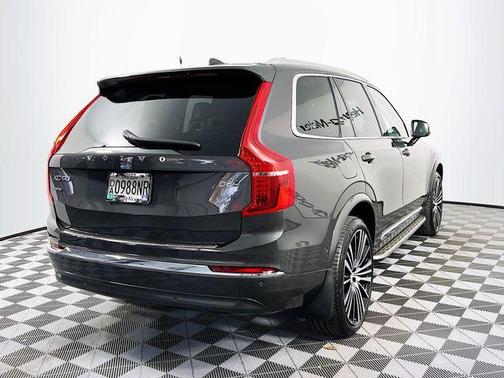 2024 Volvo XC90 B6 Plus Bright Theme 7-Seater