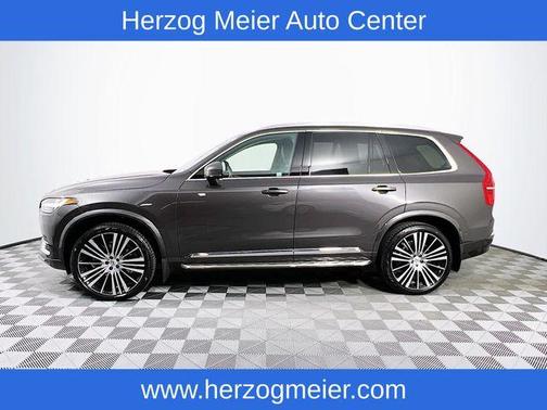 2024 Volvo XC90 B6 Plus Bright Theme 7-Seater