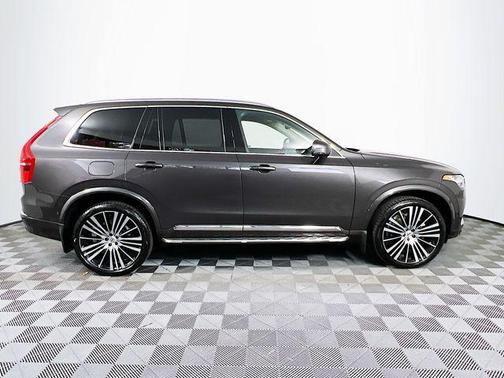 2024 Volvo XC90 B6 Plus Bright Theme 7-Seater