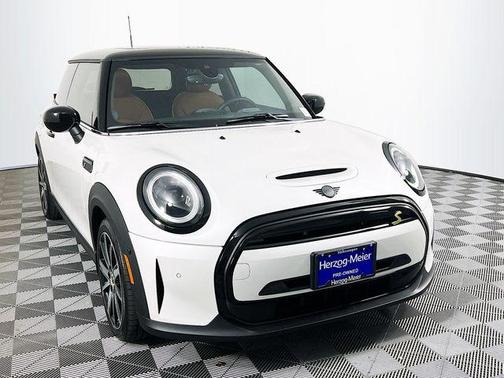 2024 MINI SE Hardtop Cooper