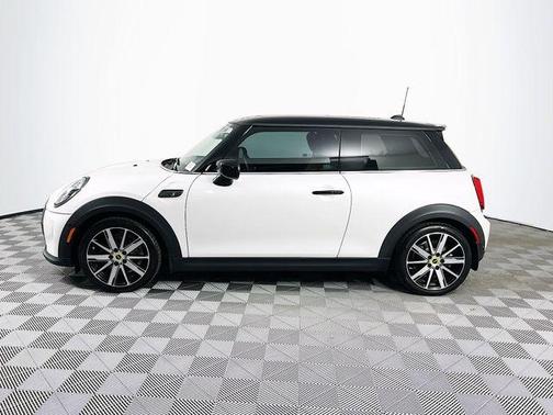 2024 MINI SE Hardtop Cooper
