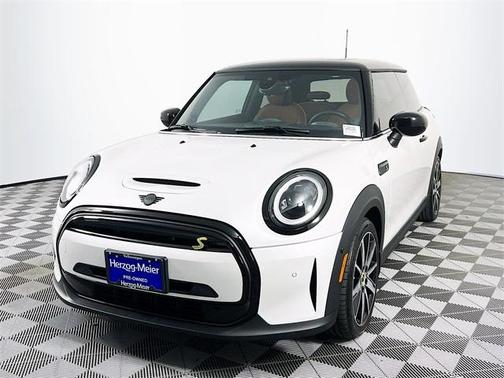 2024 MINI SE Hardtop Cooper