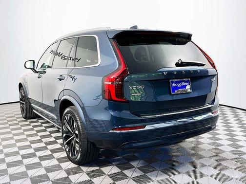 Denim Blue Metallic 2026 Volvo XC90 Plug-In Hybrid T8 Plus 7-Seater