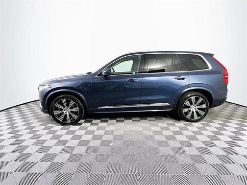 2022 Volvo XC90 Recharge Plug-In Hybrid T8 Inscription 7 Passenger