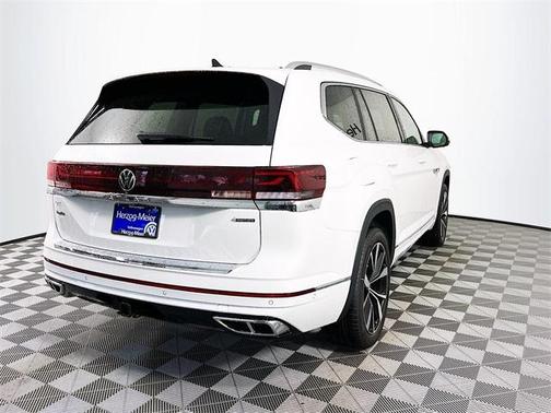 2025 Volkswagen Atlas 2.0T SEL Premium R-Line